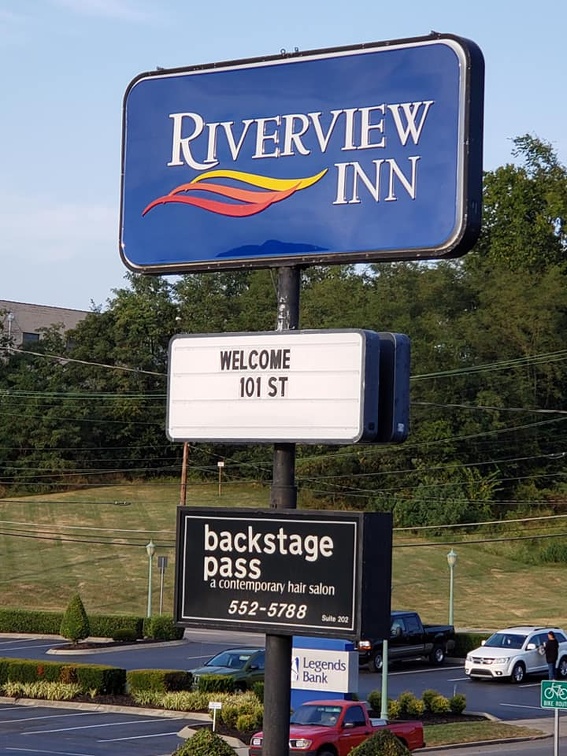 Welcome 101st Riverview Inn