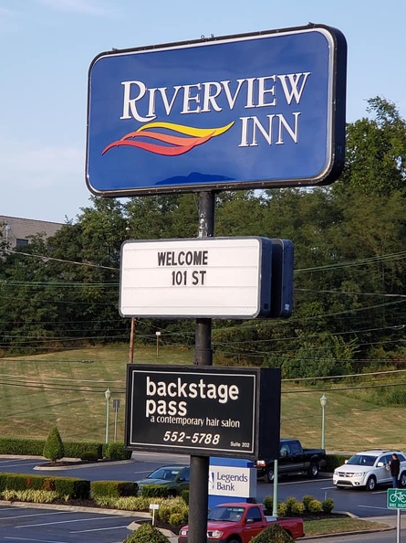 welcome_101st_riverview_inn.jpg